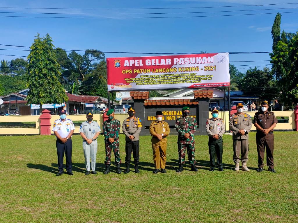 Polres Kampar Laksanakan Apel Gelar Pasukan Operasi Patuh Lancang Kuning 2021 