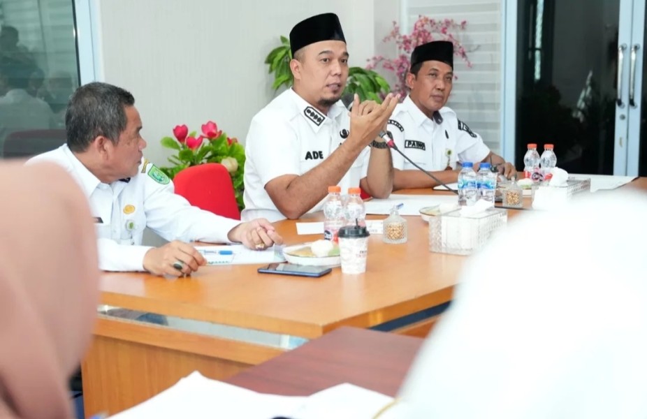 Bupati Ade Pimpin Langsung Rapat Persiapan Pemberangkatan Jama'ah Calon Haji Tahun 2025