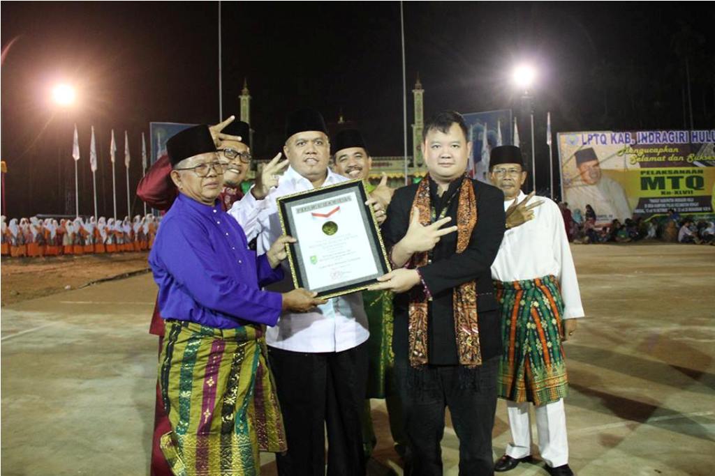 Wow! Kabupaten Inhu Raih Rekor MURI Kategori Sajian Bolu Berendam Terbanyak di Indonesia