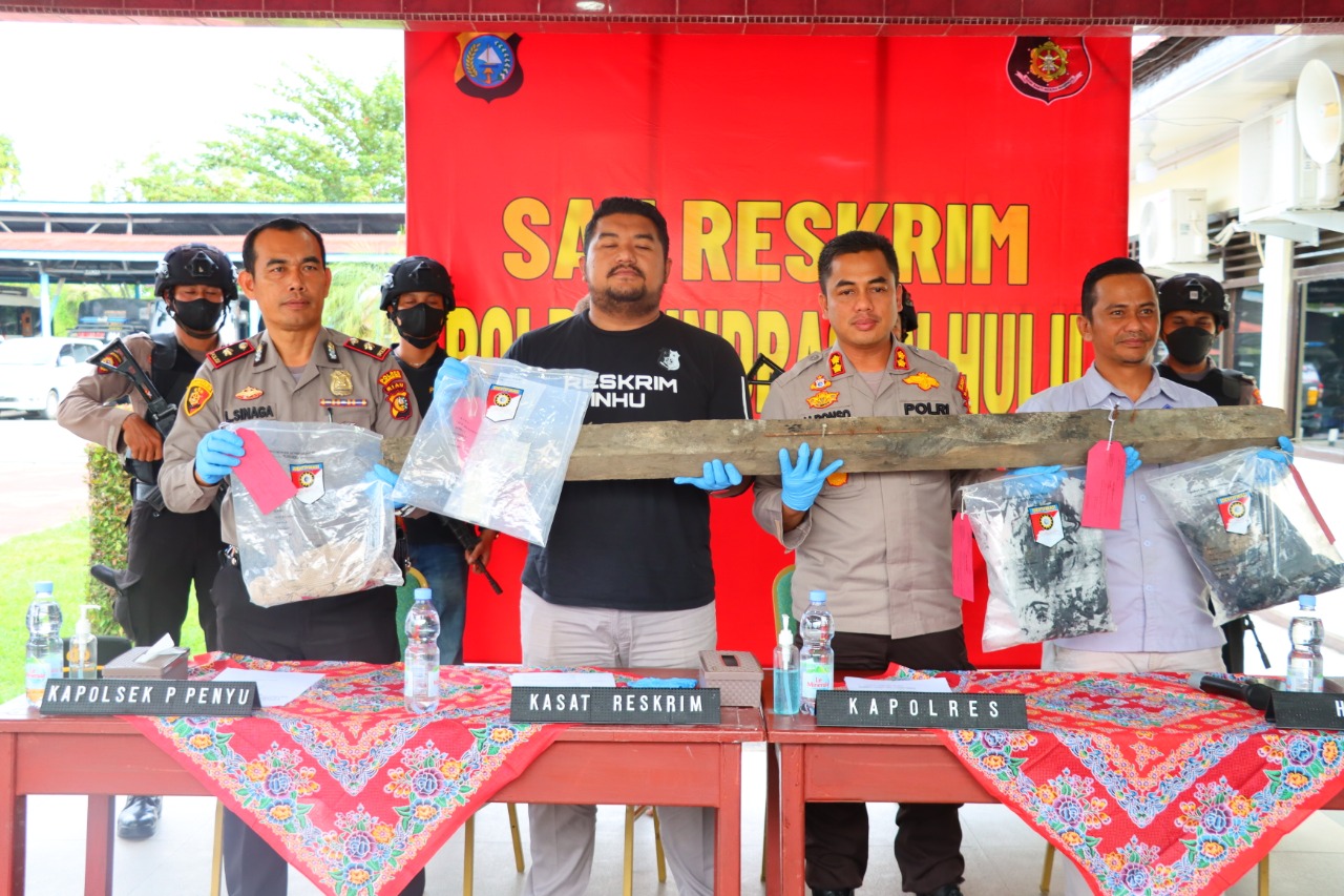 Ungkap Pembunuhan di Desa Morong, Polres Inhu Gelar Press Release