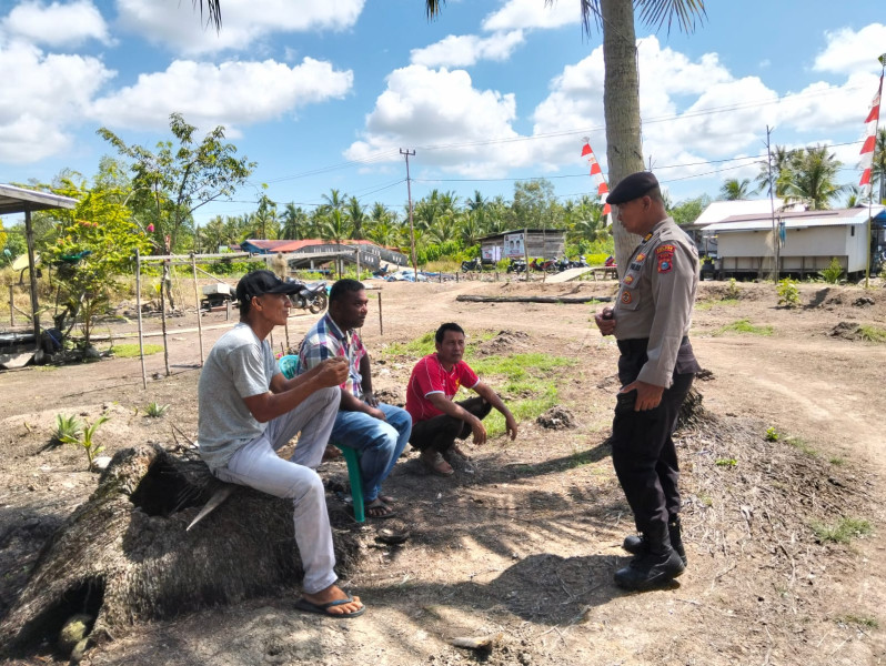 Polsek Kateman Rutin Sambangi Warga untuk Wujudkan Pilkada Damai dan Aman