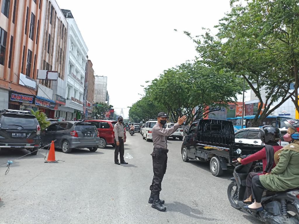 Polsek Pekanbaru Kota Siagakan Personil Antisipasi Kemacetan Arus Lalu Lintas