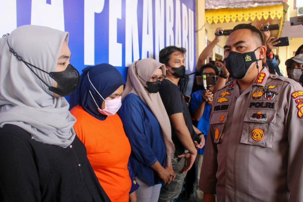 Polresta Pekanbaru Ungkap Tindak Pidana Penipuan dan Penggelapan Investasi Bodong