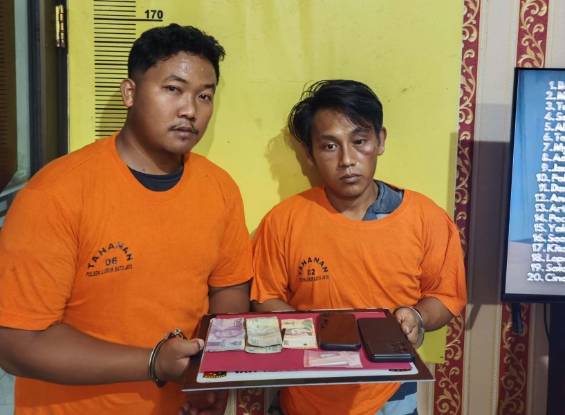 Polsek Lubuk Batu Jaya Sergap Pengendara Motor, Ungkap Kasus Narkoba di Desa Pontian Mekar