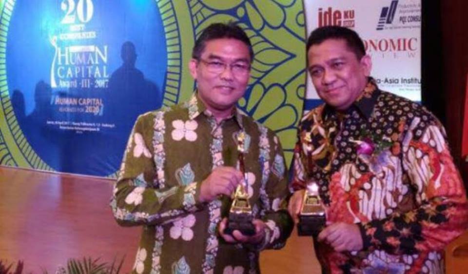 Dua Anak Riau Sedarah Jadi Direktur Terbaik se Indonesia
