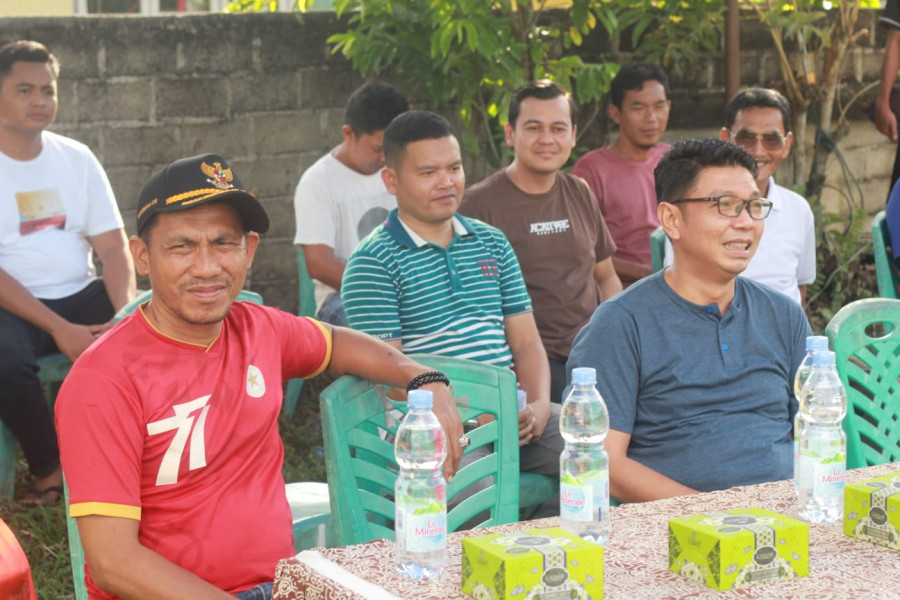Desa Seberang Taluk Mengadakan Turnamen Sepak Bola cup 3 Dan sekaligus Silahturahmi sesama Masyarakat Desa Seberang Taluk