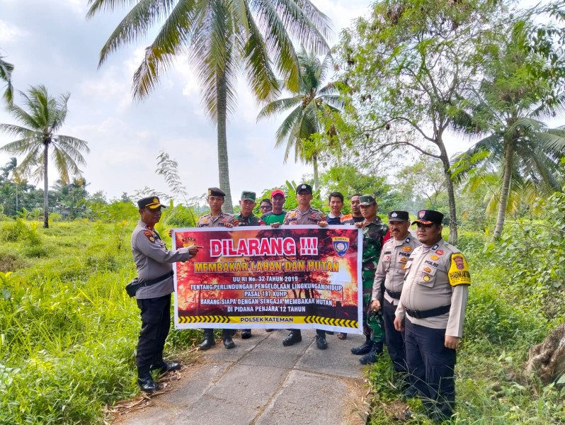 Kapolsek Kateman pimpin Patroli Gabungan Forkopimcam Kateman Antisipasi Karhutla