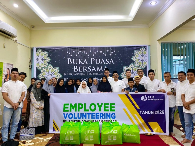 BPJS Ketenagakerjaan Rengat Gelar Employee Volunteering, Berbagi Bersama Anak Yatim di Bulan Ramadan