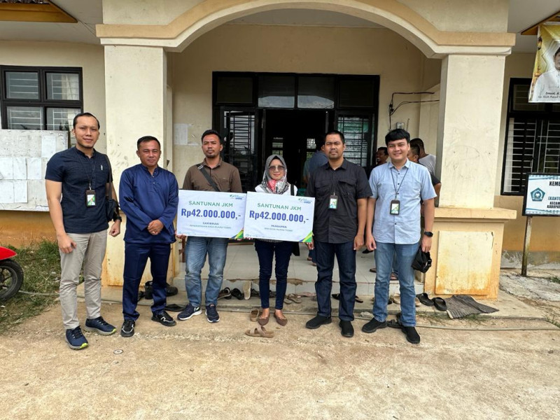 BPJS Ketenagakerjaan Kuansing Serahkan Santunan JKM kepada Ahli Waris di Desa Muara Tobek