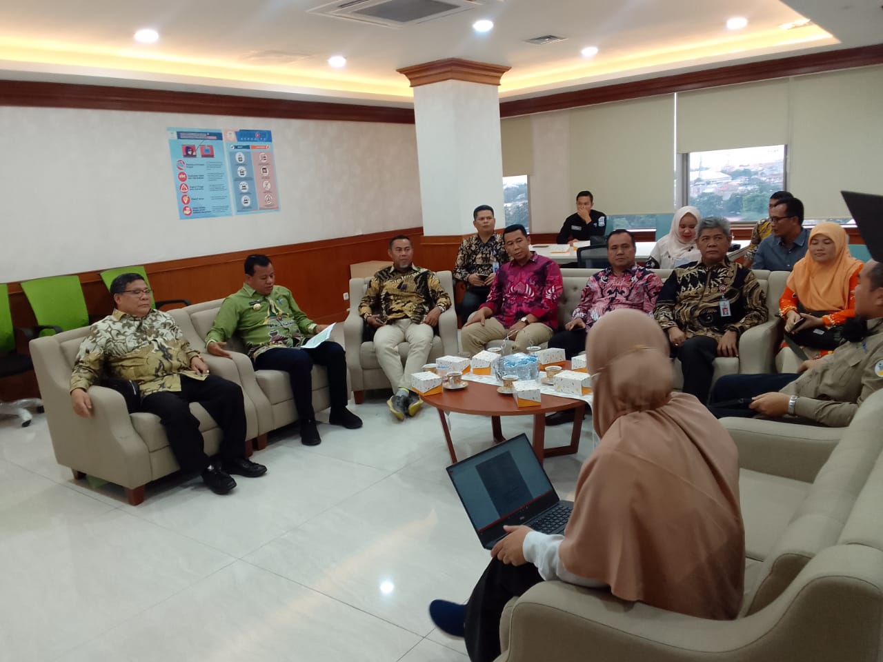 Minta Penambahan Kuota Bansos,  Plt Bupati Suhardiman Temui Kepala Pusdatin Kemensos RI