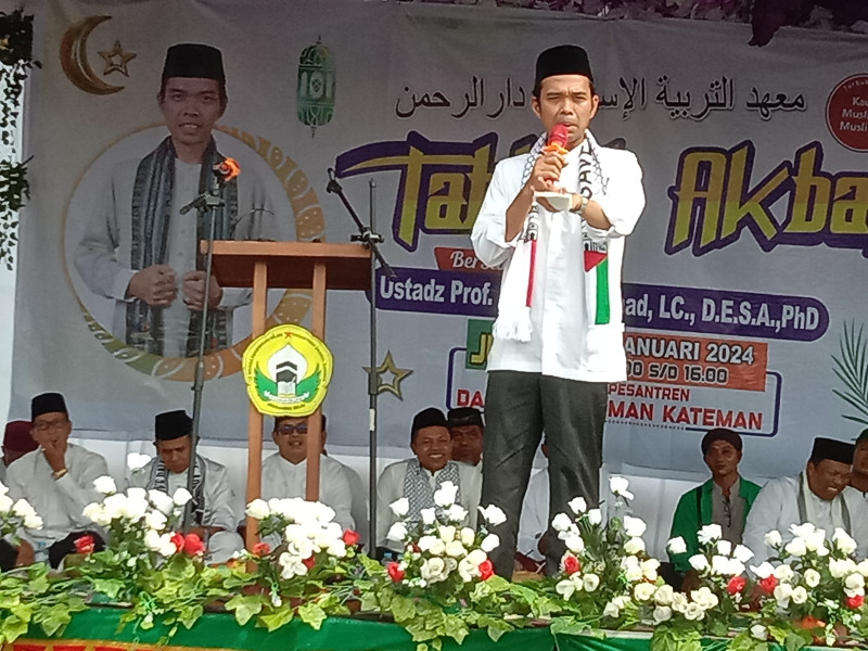 Ponpes Daarul Rahman Kateman menggelar Tabligh Akbar bersama UAS