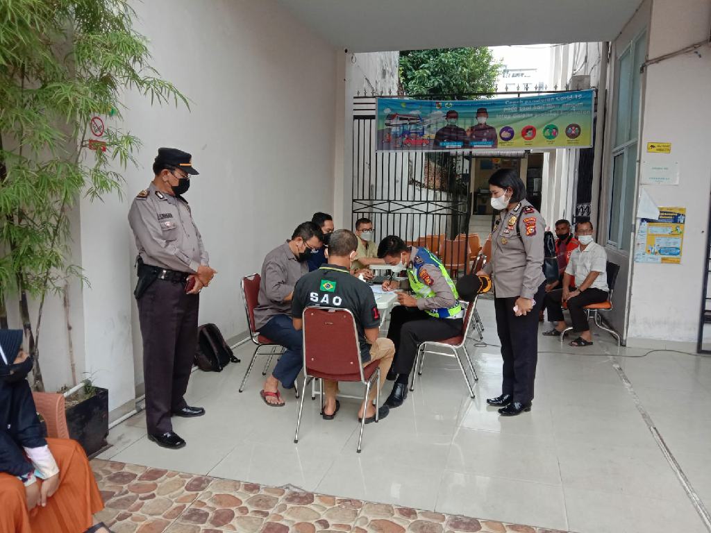 Polsek Pekanbaru Kota Gandeng Puskesmas Wisata Gelar Vaksinasi Booster Covid-19