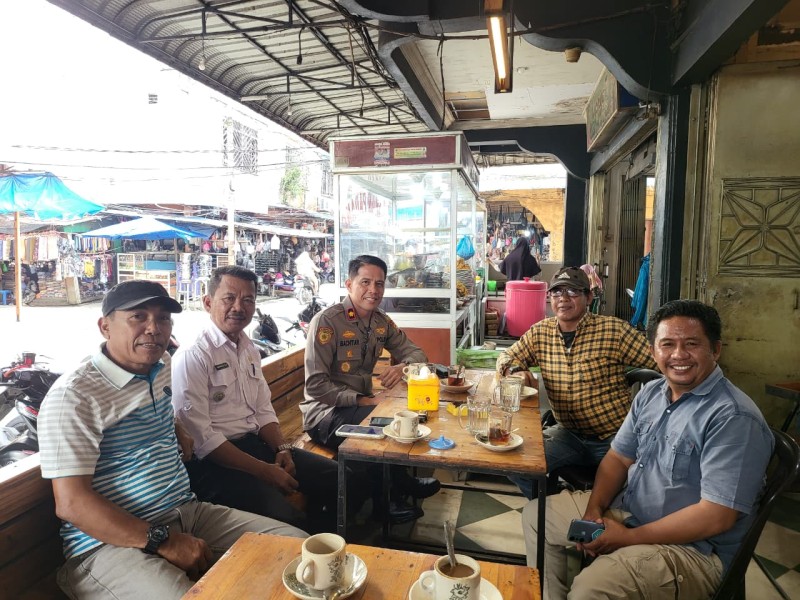 Kapolsek Kateman Coffee Morning Bersama Awak Media, Perkuat Sinergi Jaga Kamtibmas
