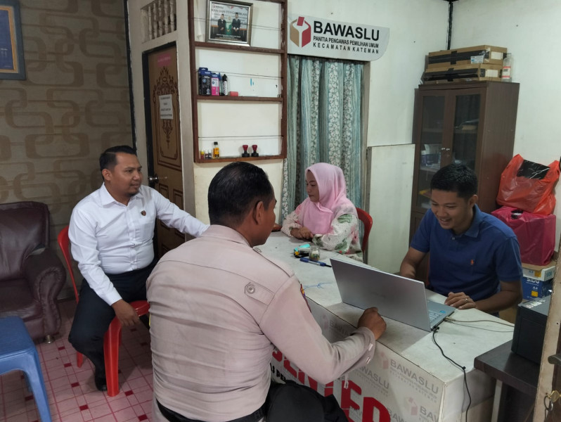 Kapolsek Kateman Rutin Koordinasi dengan Panwaslu untuk Jaga Sinergitas di Masa Kampanye Pilkada Serentak 2024