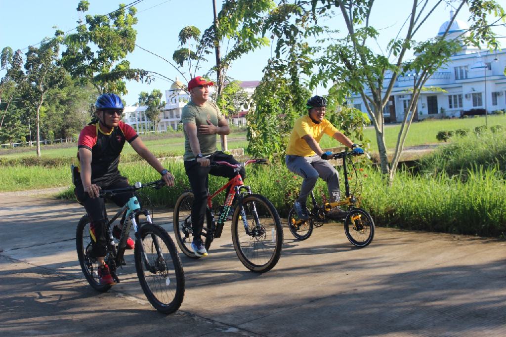 Personil Yon B Pelopor Ikuti Kegiatan Fun Bike Dalam Rangka HUT Bhayangkara ke 76