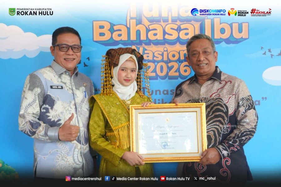 Rokan Hulu Ukir Sejarah, Satu-satunya di Riau Raih Penghargaan Revitalisasi Bahasa Daerah Nasional