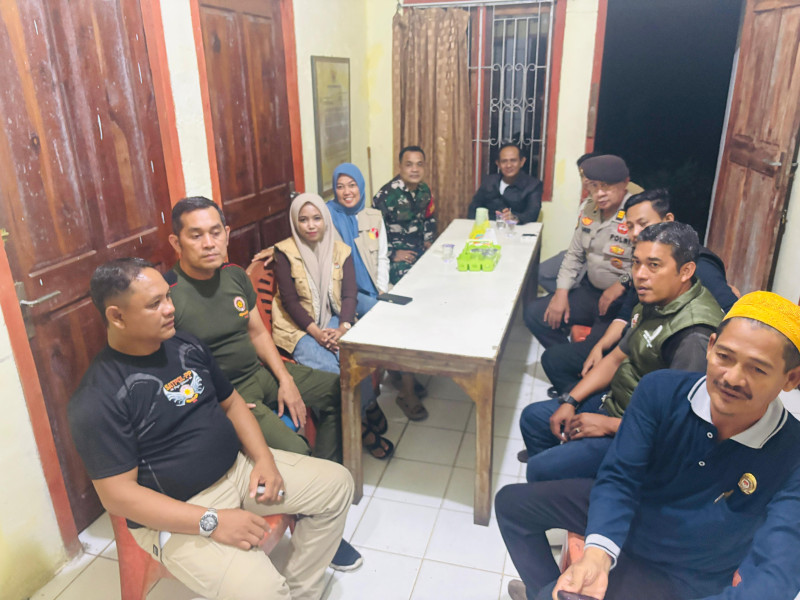 Patroli Malam Dipimpin Camat Kateman, Pastikan Keamanan Jelang Pilkada 2024