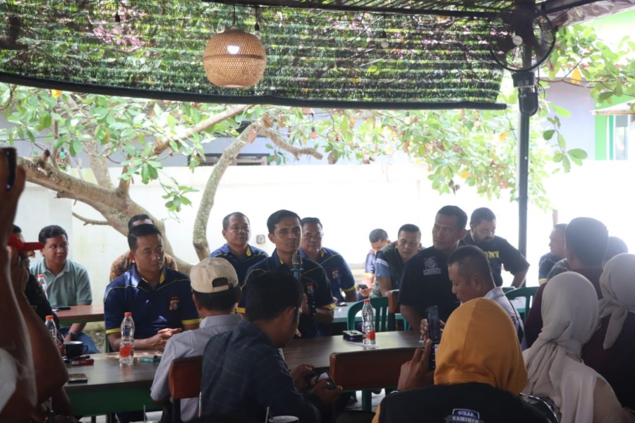 Kapolres Rokan Hulu Gelar Coffee Morning Bersama Insan Pers