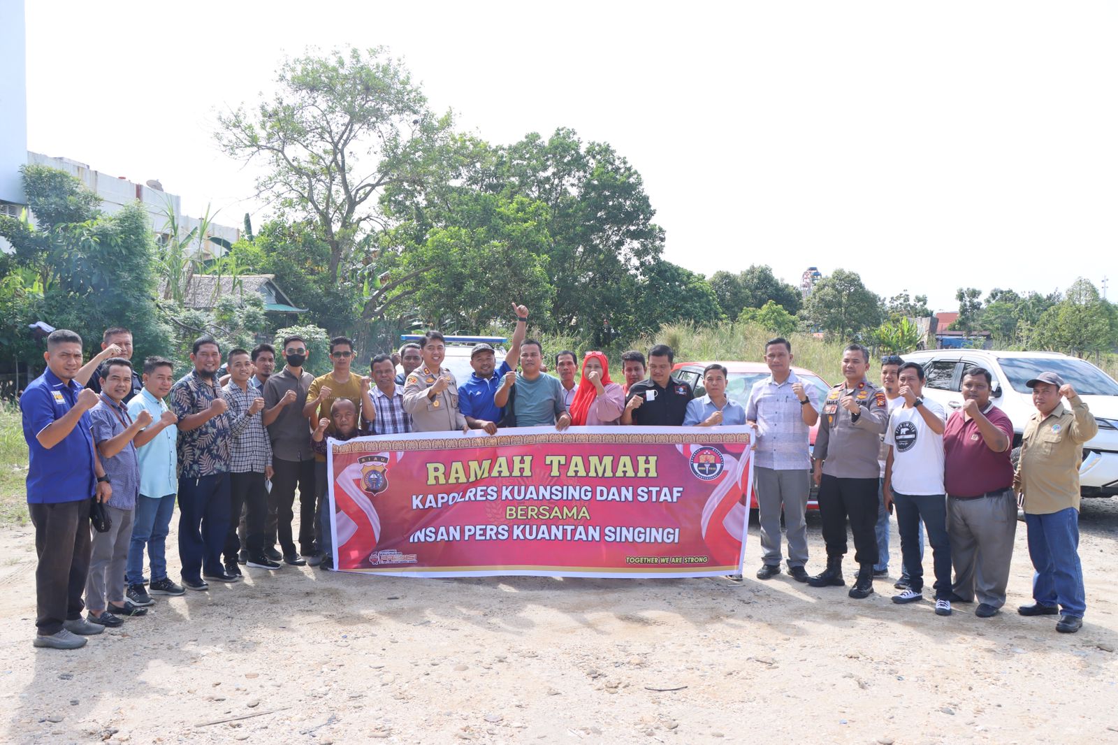 Penuh Keakraban, Kapolres AKBP Rendra Oktha Dinata,SIK M.Si Seruput Kopi bersama Insan Pers