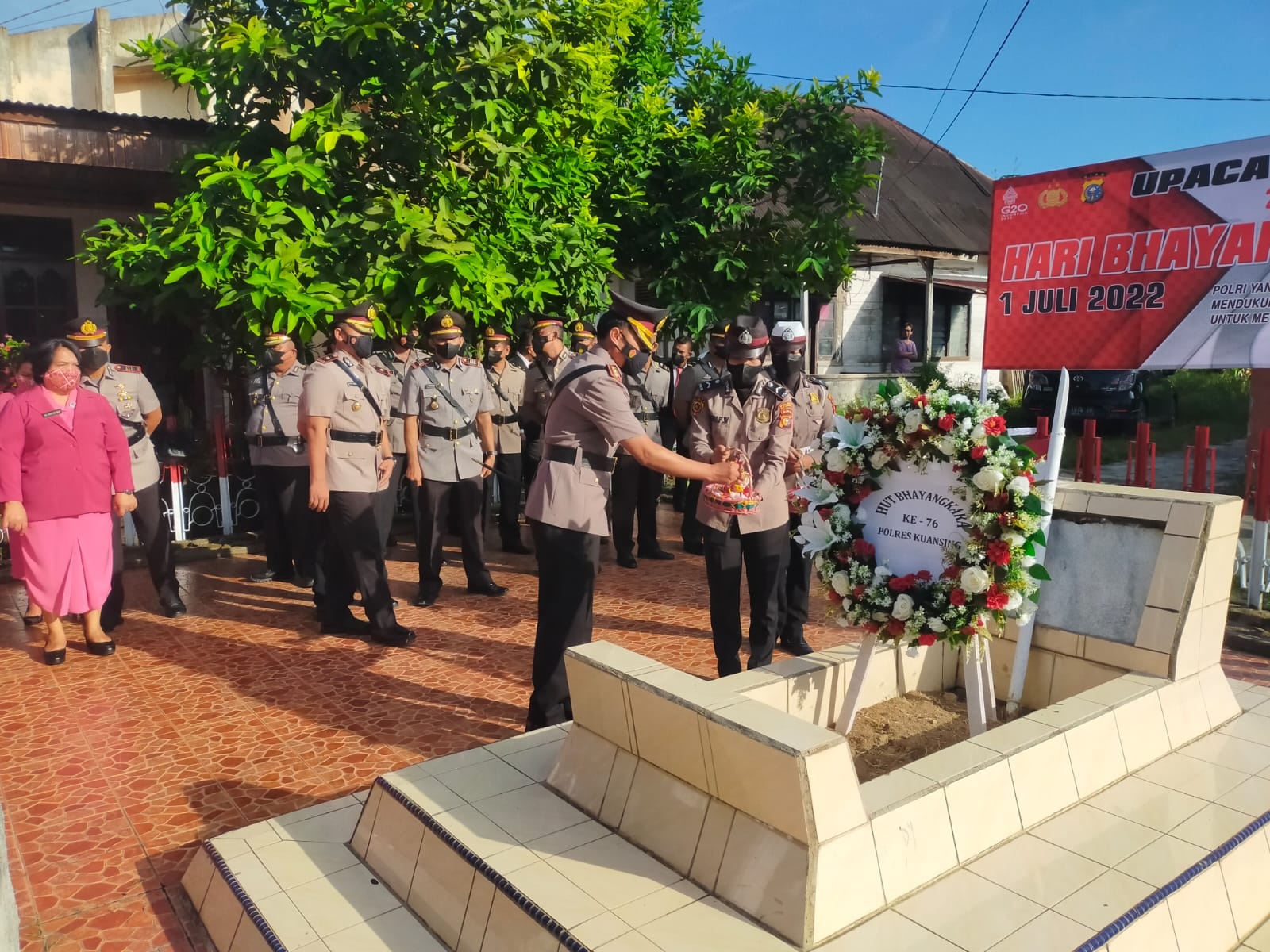 Kapolres Kuansing Pimpin Upacara dan Tabur Bunga di Makam Pejuang Kemerdekaan RI  K.H Umar Usman
