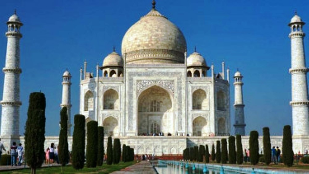 Waktu Kunjungan Taj Mahal Kini Dibatasi Hanya 3 Jam