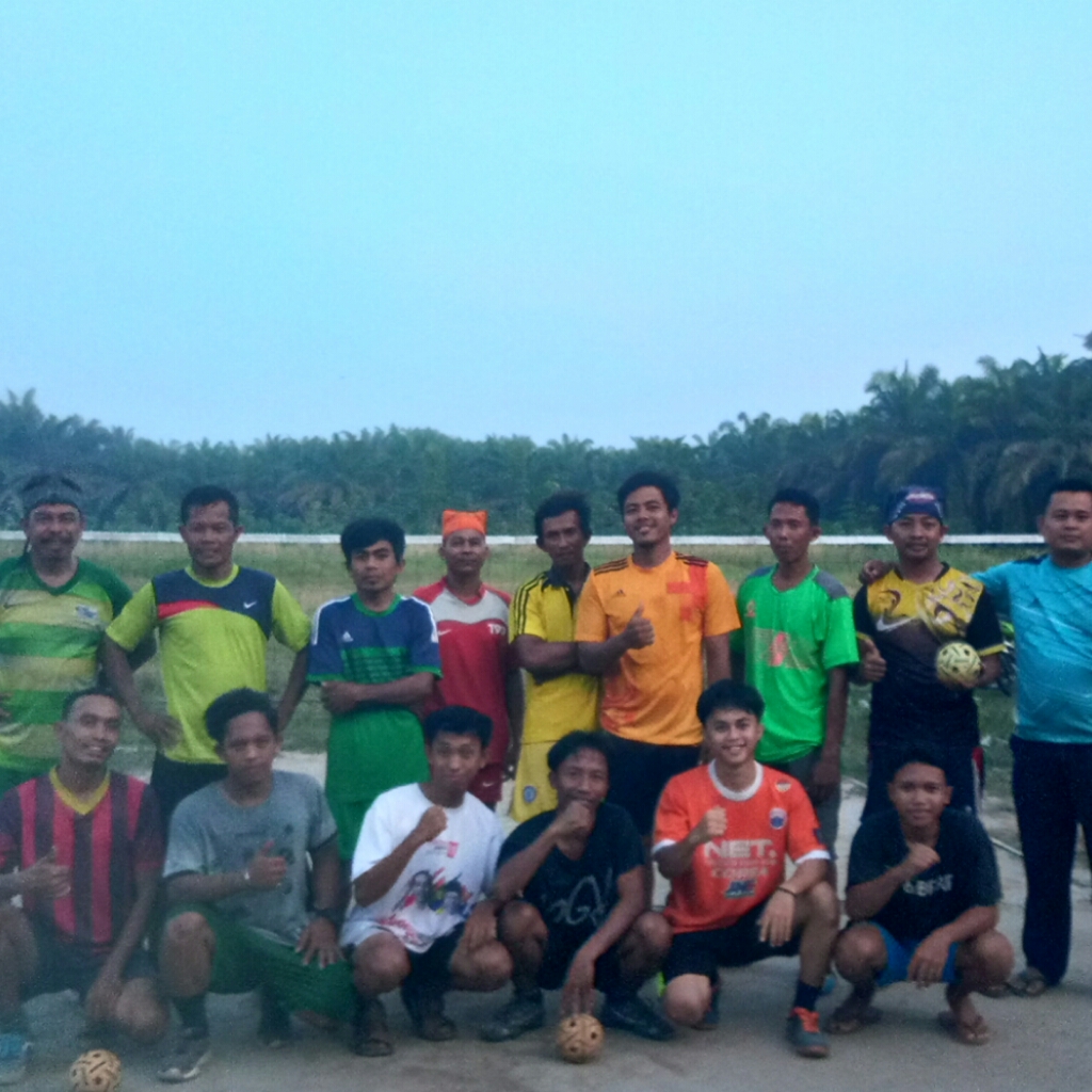Jalin Silaturahmi, Pemuda Desa Danau Tiga dan Sibabat Gelar Pertandingan Persahabatan Sepak Takraw