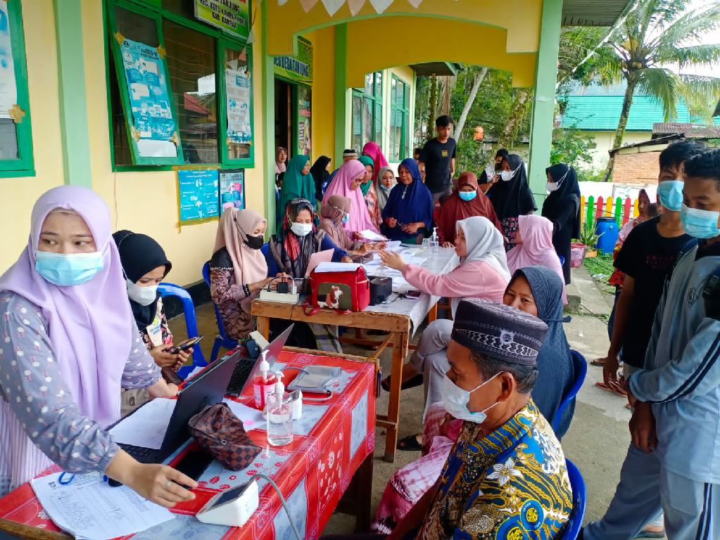 Vaksinasi di Kab. Kampar Hari Ini Capai 8.643 Orang, yang Belum Dihimbau Untuk Segera Vaksin