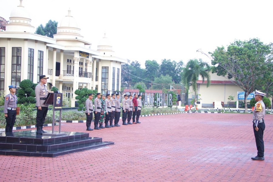 Kapolres Rohil Pastikan Malam Takbiran Aman, Pimpin Apel dan Patroli Gabungan