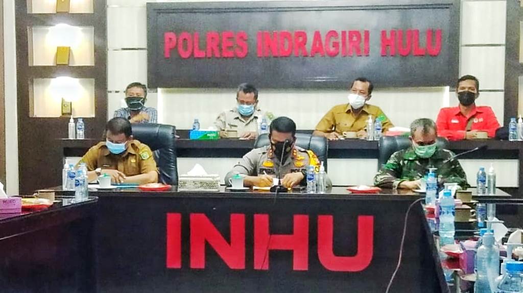 Forkopimda Inhu Ikuti Vidcon yang Diadakan Polda Riau 