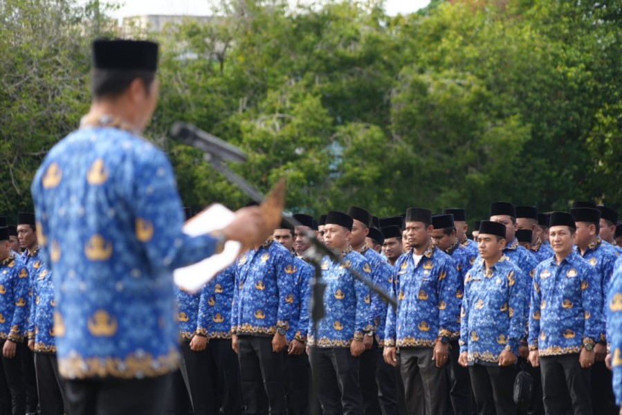 Wakil Bupati Kuansing, H Muklisin Peringatan Hari Guru ke-80, KORPRI ke-54 Dan 2.169 Orang PPPK Tahap I dan Tahap II Dilantik