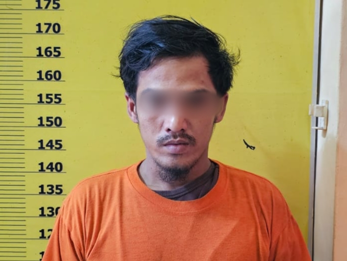 Curi Ponsel Mahasiswa KKN di Rohil, Pelaku Ditangkap Polsek Rimba Melintang Saat Tidur di Warung