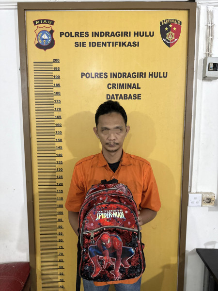 Ada Ratusan Gram Sabu Dalam Tas Spiderman, Yanda Diborgol Polisi