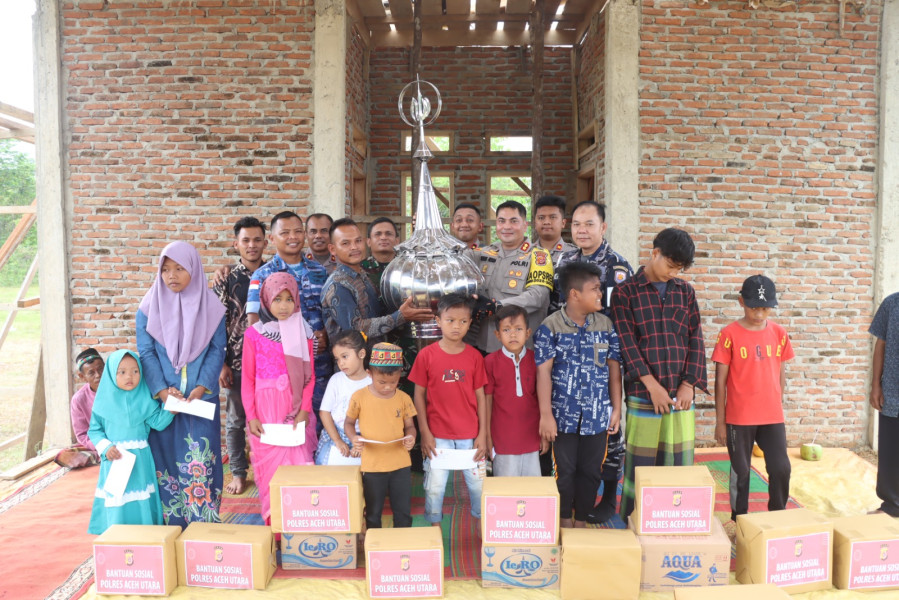 Polres Aceh Utara Bersama TNI dari Tiga Matra Patroli  ke Dusun Sarah Raja Langkahan