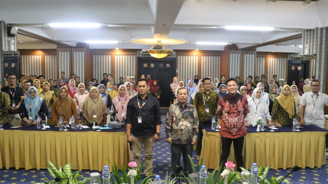Buka Bimtek SIPD Bupati Berharap Timbulkan Semangat Kerja
