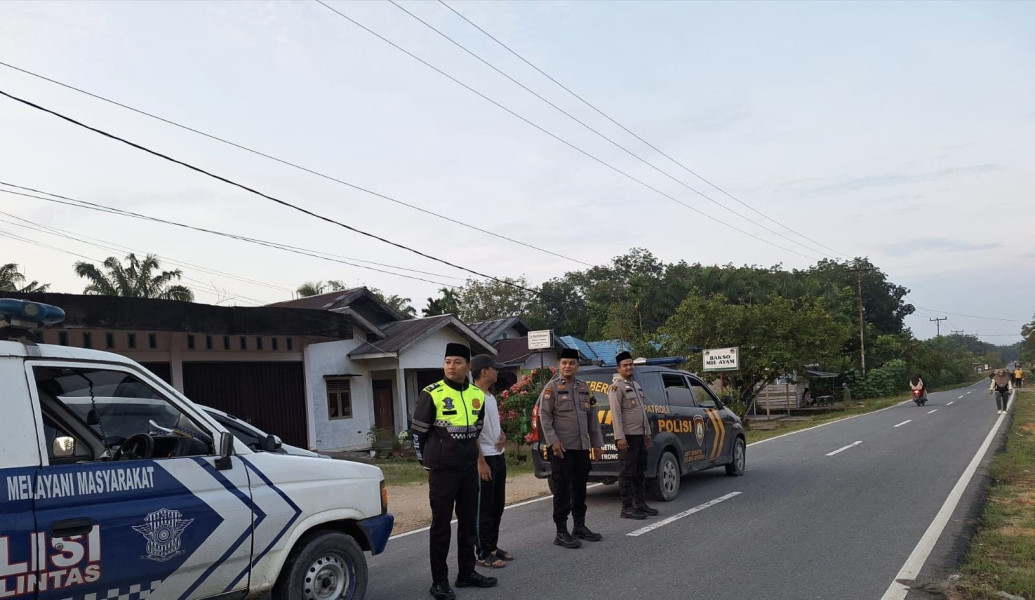 Patroli Subuh Polsek Seberida, Pastikan Kenyamanan Ibadah dan Antisipasi Balap Liar