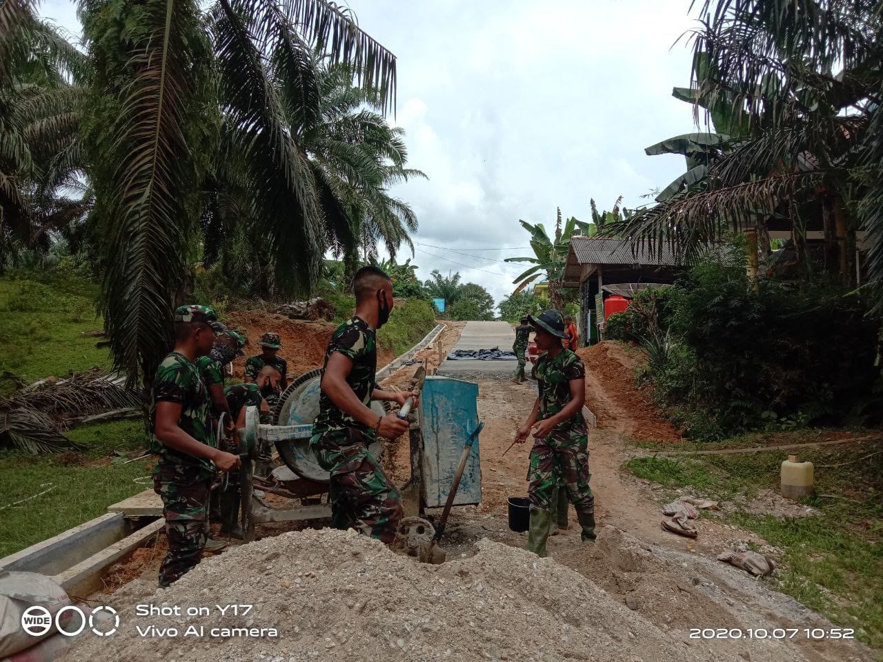 Kegiatan TMMD, TNI dan Masyarakat Semangat Tak Pernah Pudar