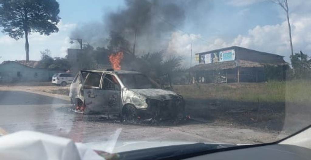 Mobil Warga Inhil Terbakar di Jalintim Desa Kelesa Inhu, Ternyata Ini Sebabnya