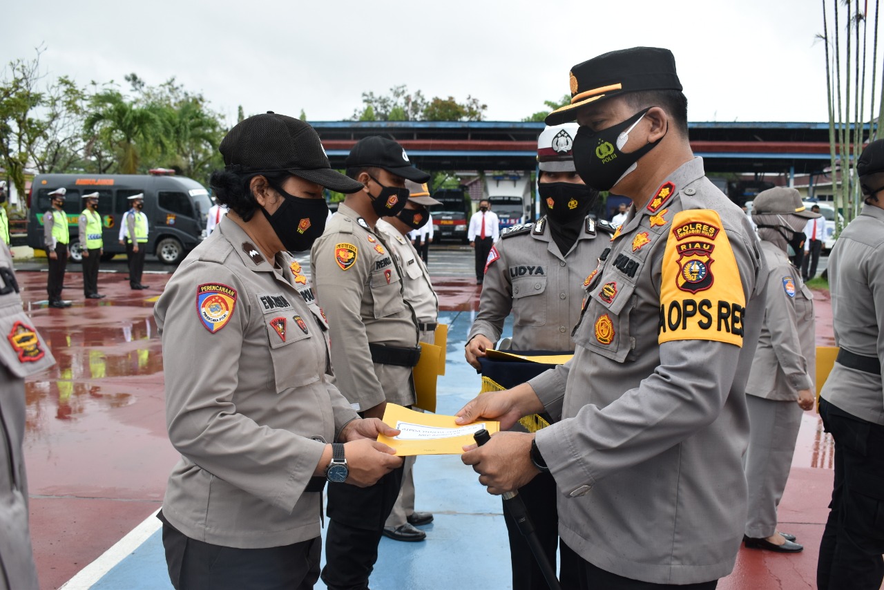 Personel Dan ASN Polres Inhu Terima Penghargaan, Ini Prestasi Mereka
