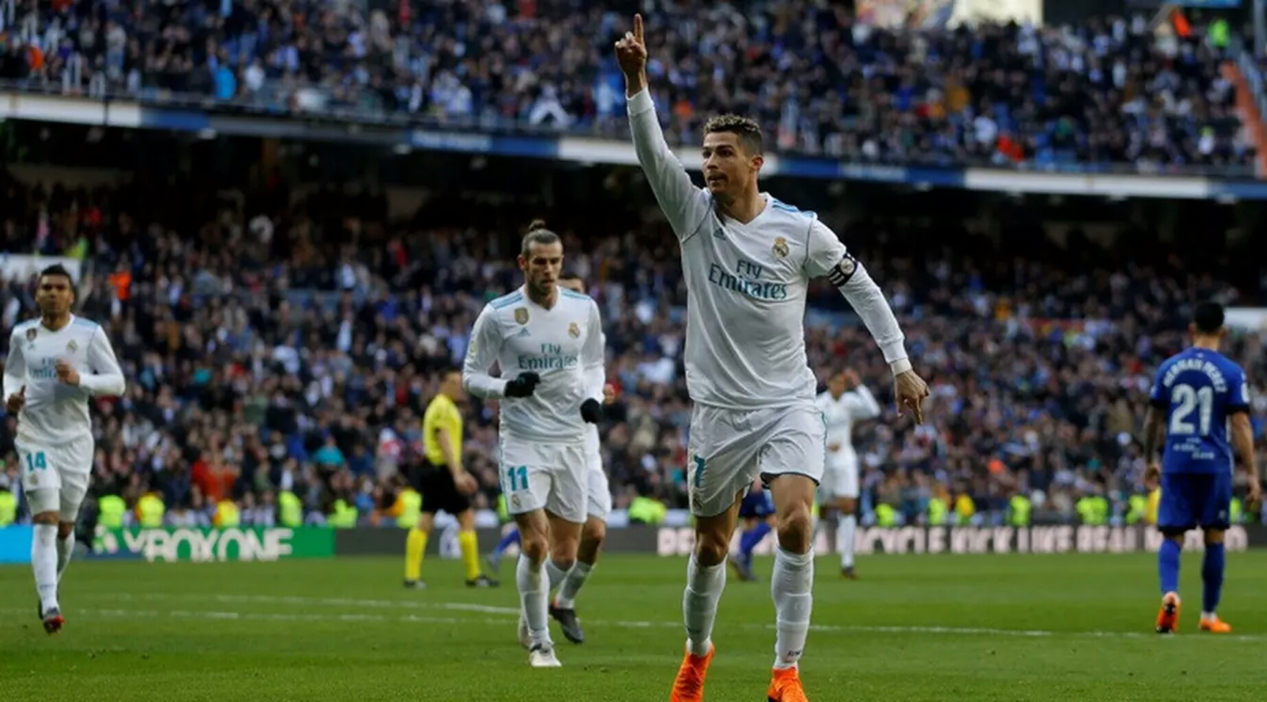 Ronaldo Cetak 2 Gol, Real Madrid Bantai Alaves 4 - 0