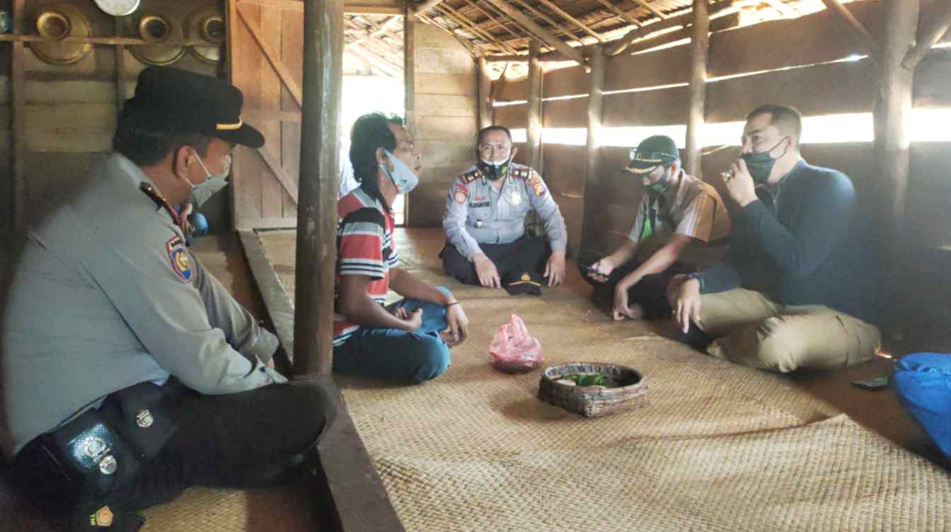 Jelang Vaksinasi Kemerdekaan, Kapolres Inhu Sambangi Tokoh Adat Talang Mamak