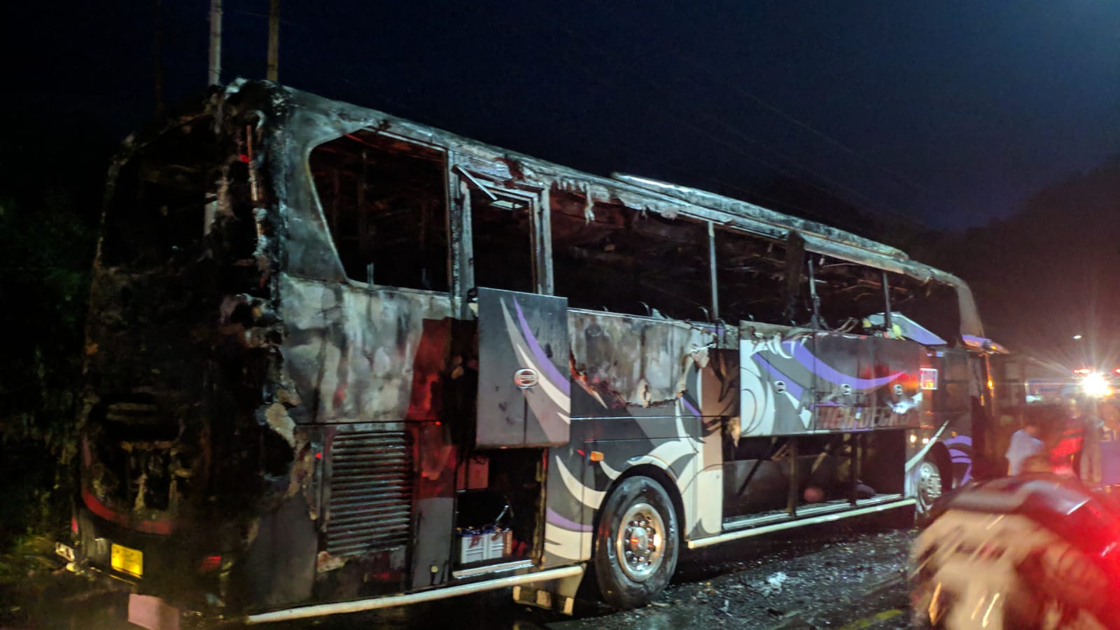Bus Bawa Rombongan Ibu Ibu Anggota DPRD Kuansing Terbakar Dimuaro Kelaban Sawahlunto