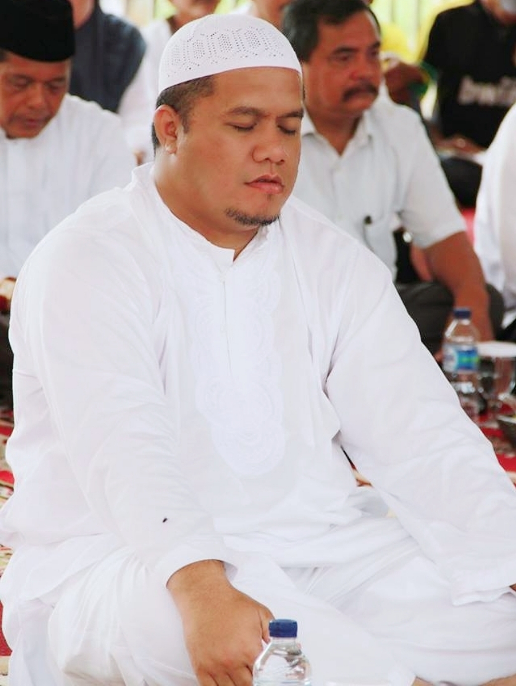 Subhanallah, Bupati Yopi Ajak Masyarakat Inhu Rayakan Tahun Baru dengan Berdzikir dan Berdoa