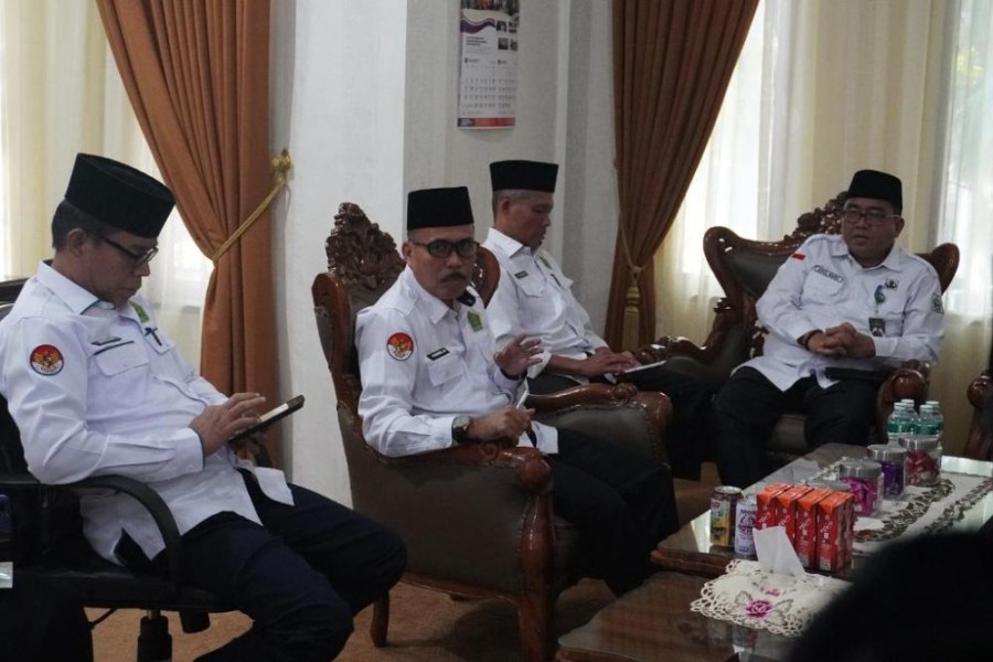 Kakan Kemenag Pekanbaru Ajak Pegawai Sukseskan Gerakan 1 Juta Pohon