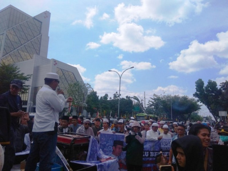 Aksi Bela Ulama di Mapolda Riau, Brigade 08 akan Laporkan Balik Kelompok yang Polisikan UAS