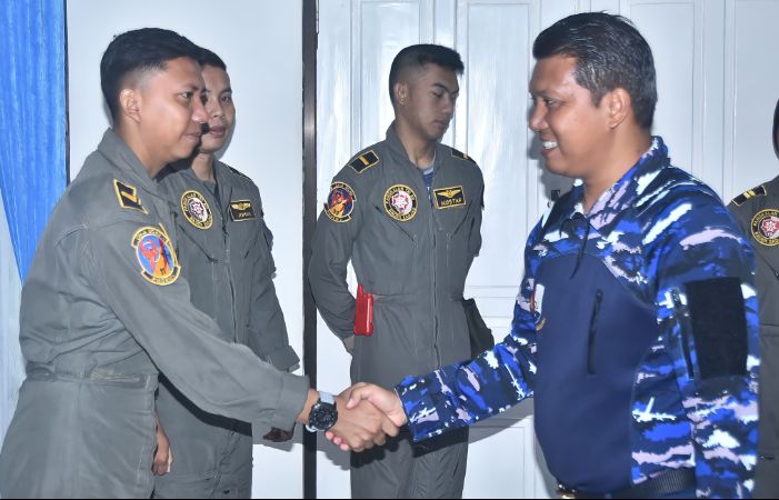 Danlanud RSA Beri Penyampaian kepada Para Penerbang