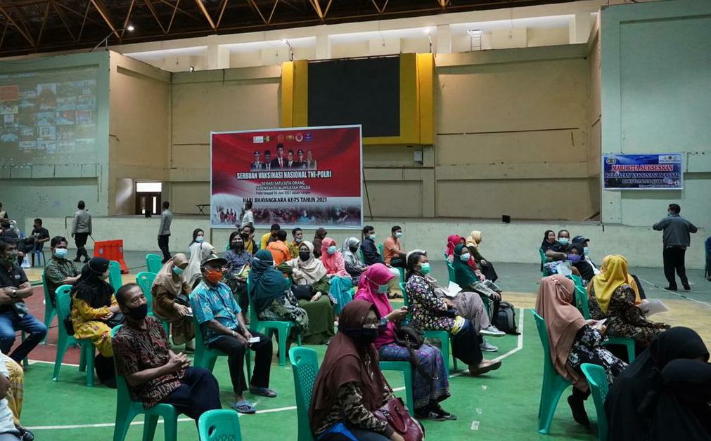 Vaksinasi Dalam Rangka Hari Bhayangkara ke-75 di Kabupaten Siak Sukses Digelar