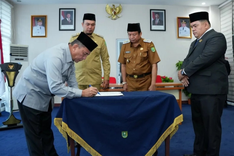 Terima Estafet Kepemimpinan, Bupati Inhu Ade: Terima kasih Pemimpin Terdahulu