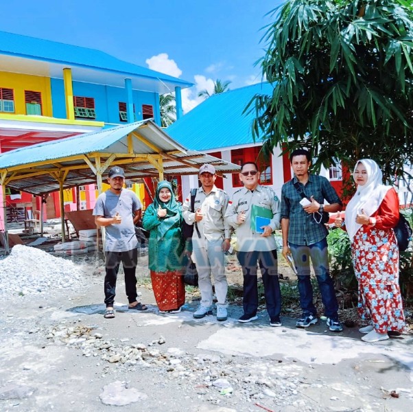 Fasilitator & Koordinator Kemendikdasmen Tinjau Progres Revitalisasi SDN 007 Bagan Jawa