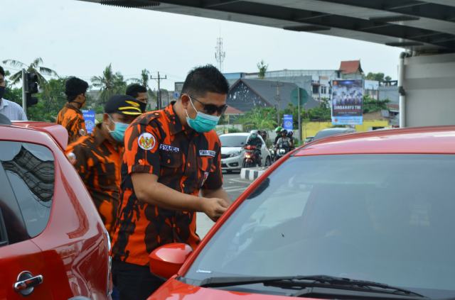 Dukung Pemerintah Dalam Antisipasi Covid-19, PAC PP Marpoyan Damai Bagikan 1000 Masker