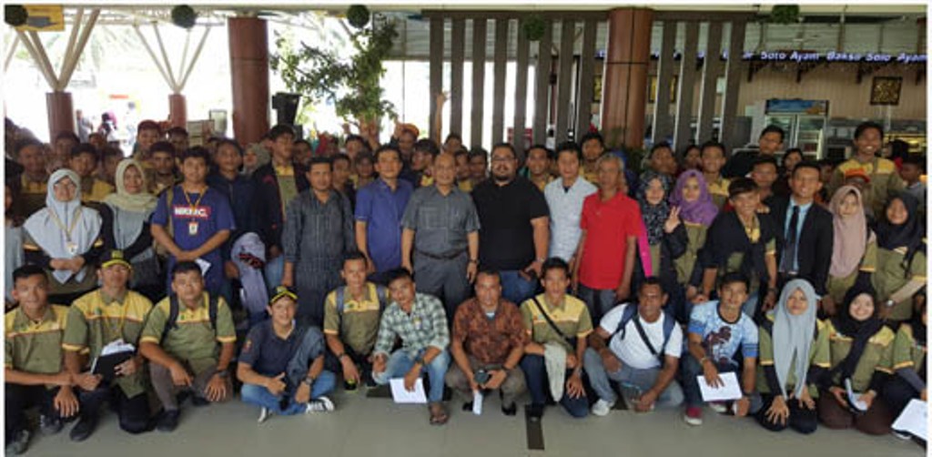 Apkasindo Lepas 99 Anak Petani Sawit Riau Ikuti PKL
